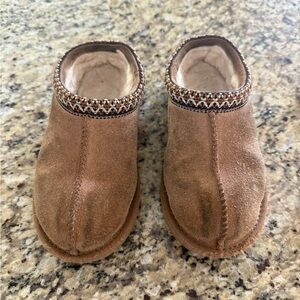 UGG Brown Kids Slippers